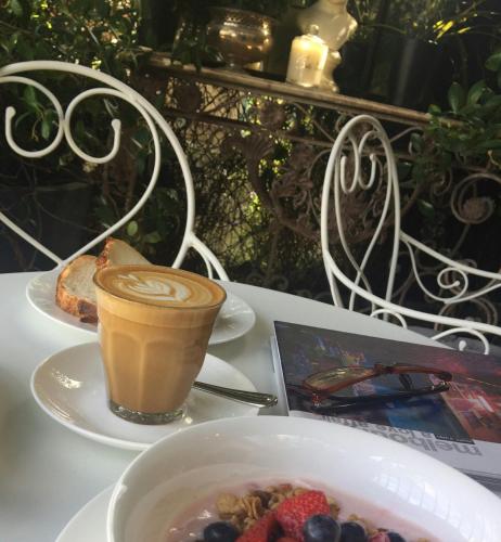 Andres Mews Luxury Serviced Apartments - New Castle Holiday 5