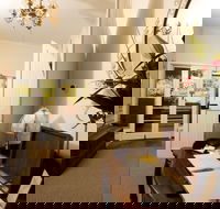 Margaret River Guest House - New Castle Holiday