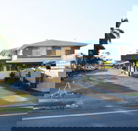 Rover Holiday Units - New Castle Holiday