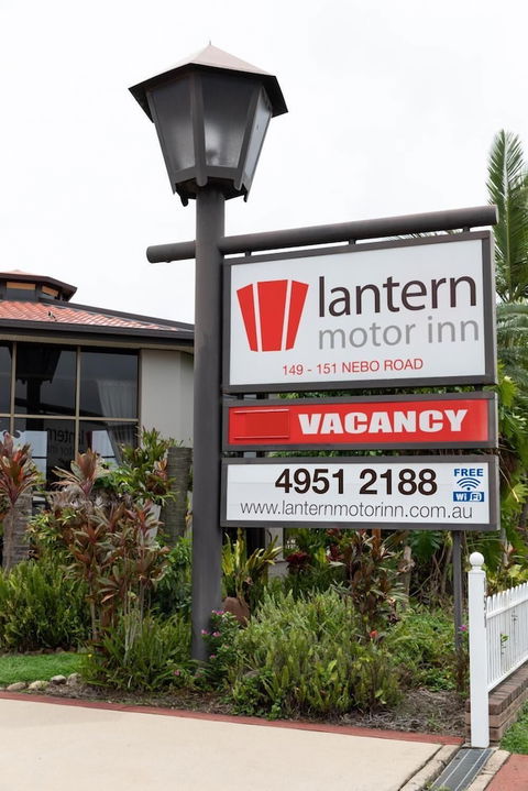 Lantern Motor Inn - New Castle Holiday 0