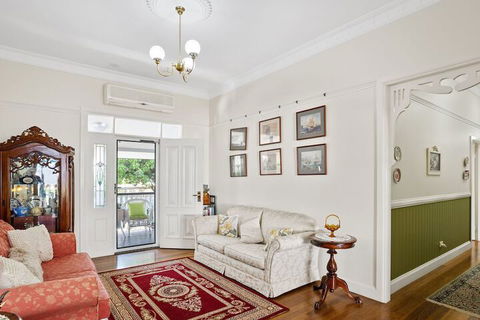 Elindale House Bed & Breakfast - New Castle Holiday 5