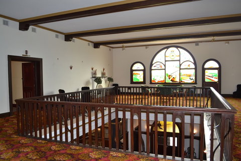 Historic Hydro Motor Inn - New Castle Holiday 2