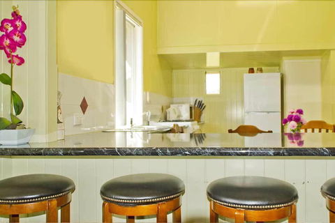 Lee Farm Stay Cottages - New Castle Holiday 4