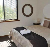 Barrack Apartments - New Castle Holiday