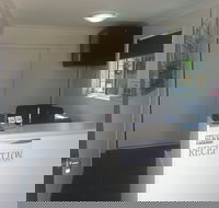 Emerald Park Motel - New Castle Holiday