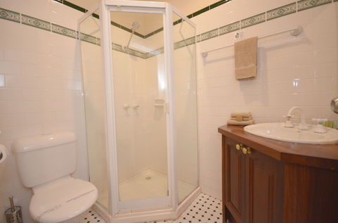 Central Springs Inn - New Castle Holiday 5