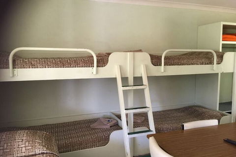 Warrumbungles Mountain Motel - New Castle Holiday 3