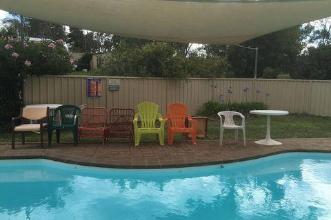 Warrumbungles Mountain Motel - New Castle Holiday 2