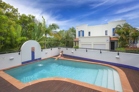 The Point Coolum Beach - New Castle Holiday 5