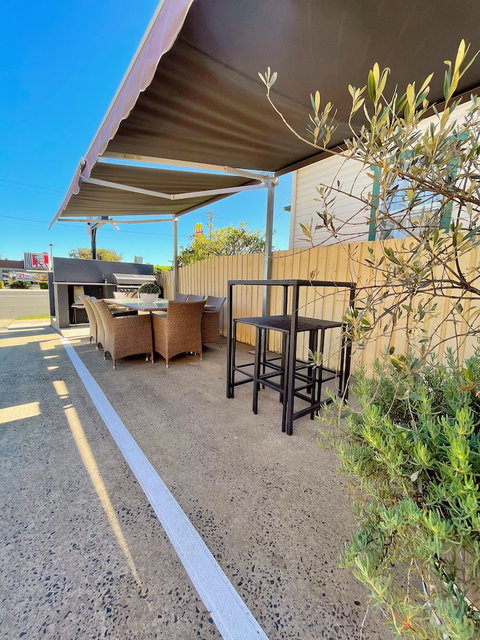 Squatters Homestead Motel - New Castle Holiday 4