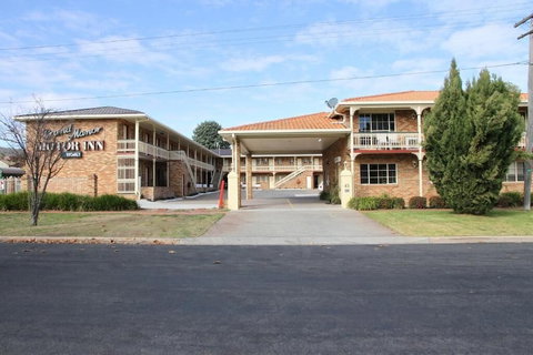 Grand Manor Motor Inn - Queanbeyan - New Castle Holiday 3
