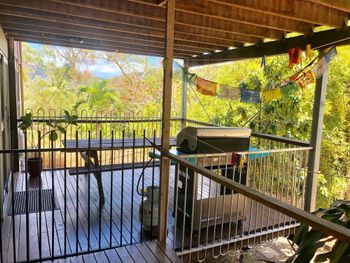 Airlie Beach Pet Friendly 3 Bedrooms - New Castle Holiday 3