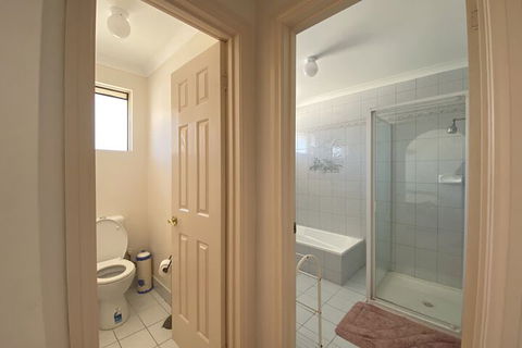 Whispering Palms - New Castle Holiday 1