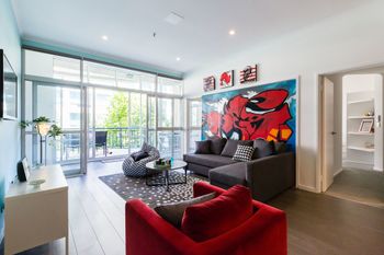 Vance 2Bdr Melbourne Apartment - New Castle Holiday 5