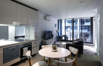 Roomerang At Madison Tower 19 - New Castle Holiday 6