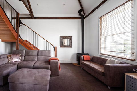 Raffless - New Castle Holiday 3