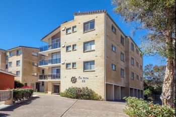 The Helm Unit 7 22 Voyager Close - New Castle Holiday 2