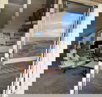 Lands Edge - New Castle Holiday