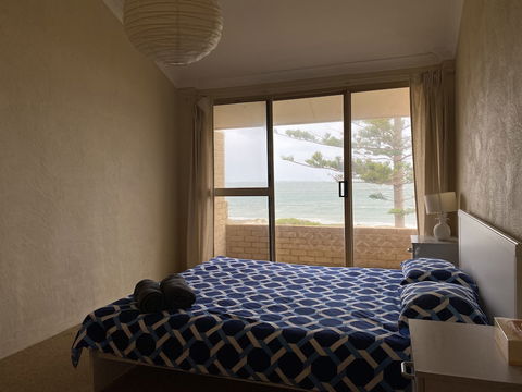 Lands Edge - New Castle Holiday 4