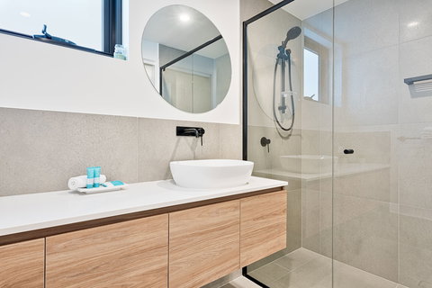 Allure Mooloolaba - New Castle Holiday 2