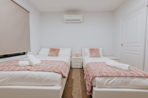 116glen Manor 3 - New Castle Holiday 6