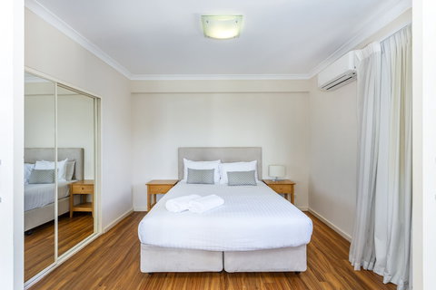 Perth West End Apartment 406 - New Castle Holiday 3