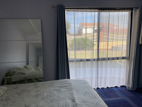 The Anchorage - New Castle Holiday 5