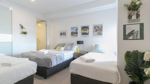C16 Darling Harbour 2 BDR APT - New Castle Holiday 5