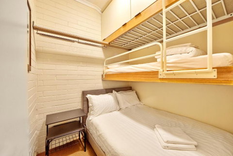 Snow Ski Apartments 16 - New Castle Holiday 6
