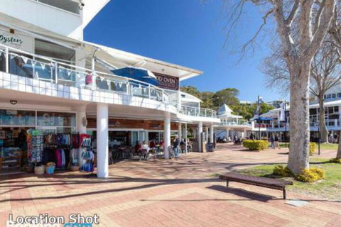 12 Thurlow Lodge 6 Thurlow Avenue Water Views Pool & Central Location - New Castle Holiday 5