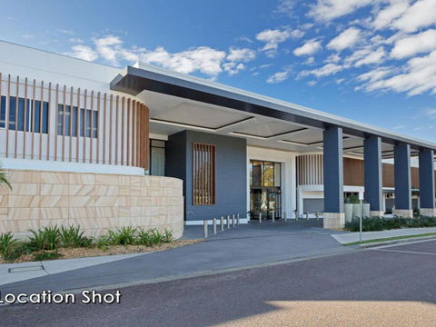 15 Intrepid 3 Intrepid Close Right On The Beachfront - New Castle Holiday 5