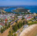 Seaspray Unit 7 straight across the road from Main Beach Yamba - New Castle Holiday