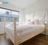 109Cozy Cranbourne Family House5Bed2Bath2Parking - New Castle Holiday