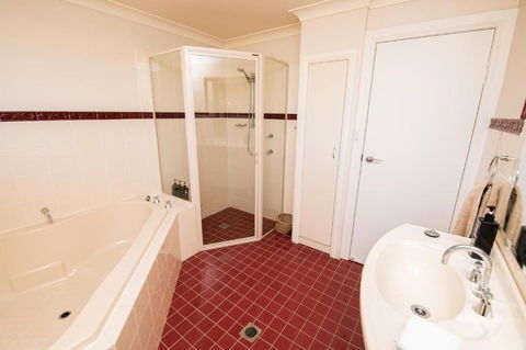 Kileys Run Rural Home Close To Orange - New Castle Holiday 4