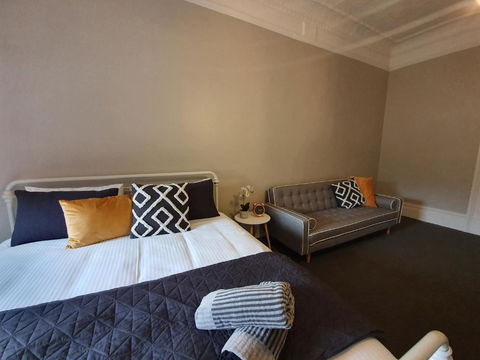 The Royal Hotel - New Castle Holiday 4