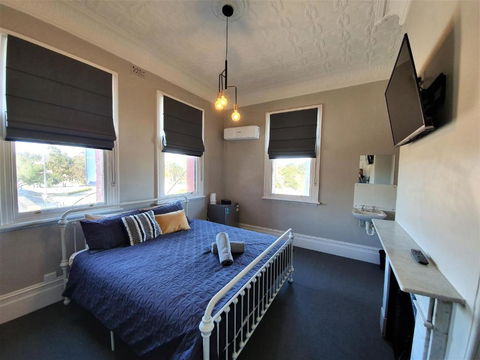 The Royal Hotel - New Castle Holiday 3