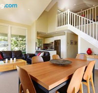 Hillcrest Spectacular views - New Castle Holiday