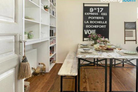 Saint Eloi Le Jardin - New Castle Holiday 1