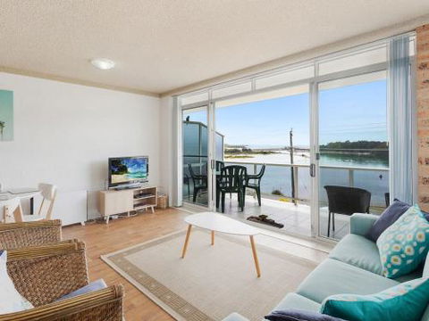 Sapphire Waters Unit 2 - New Castle Holiday 4