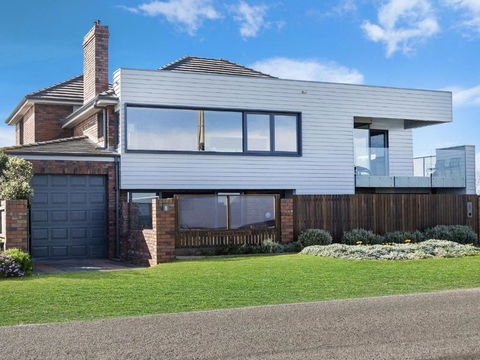 Pea Soup Beach - New Castle Holiday 6