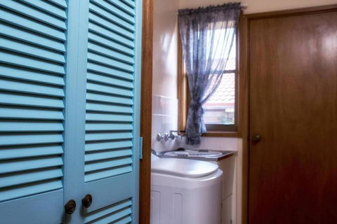 A Little Getaway - New Castle Holiday 4