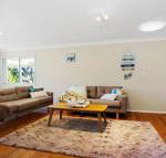 Sams Beach Shack - New Castle Holiday