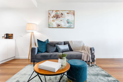 Urban Rest - Founders Lane - New Castle Holiday 1