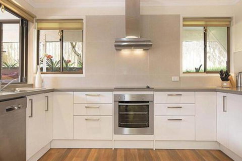 Seascape - New Castle Holiday 3