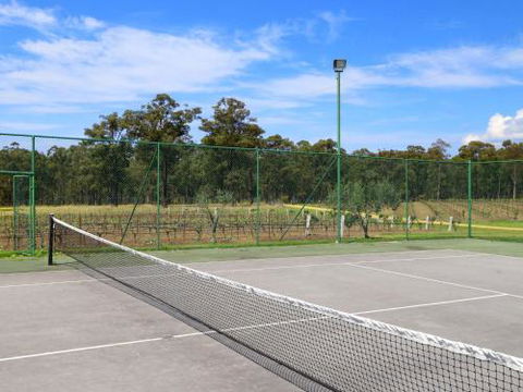Ironbark Hill Retreat - New Castle Holiday 2