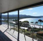 SEA EAGLE COTTAGE Amazing views of Bay of Fires - New Castle Holiday