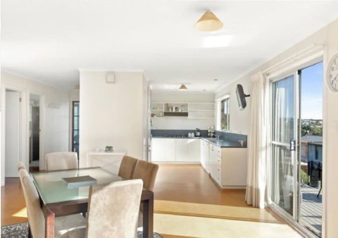 Seaside Serenity 1 - New Castle Holiday 3