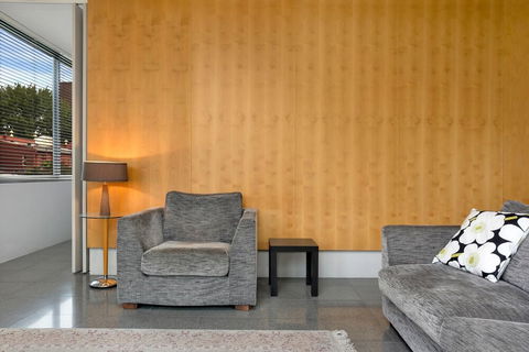 Surry Hills 1 Bedroom Apartment ADEL1 - New Castle Holiday 2