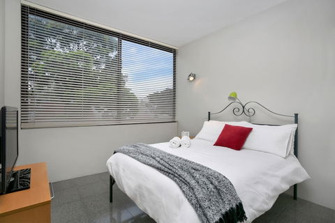 Surry Hills 1 Bedroom Apartment ADEL1 - New Castle Holiday 0