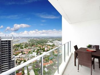 Panoramic Views At Sub Penthouse Apt - New Castle Holiday 4